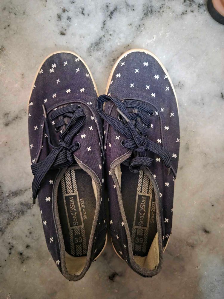 Navy Blue Printed Casual Shoes