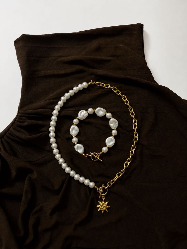 Pearl &amp; Gold Chain Necklace and Bracelet Set