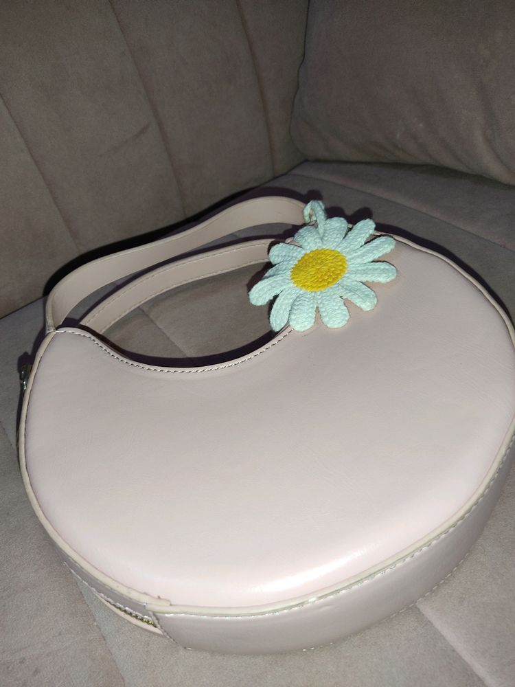 Odette Creamy pink sunflower Slingbag