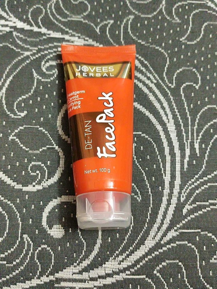 jovees detan &amp; multani mitti rose water