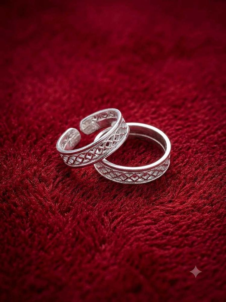 Elegant Toe Rings Set
