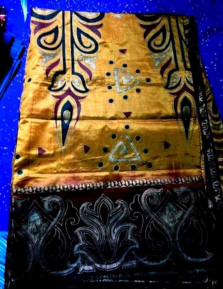 Beautiful 😍 Mustard Yellow With Meroon Silk Saree