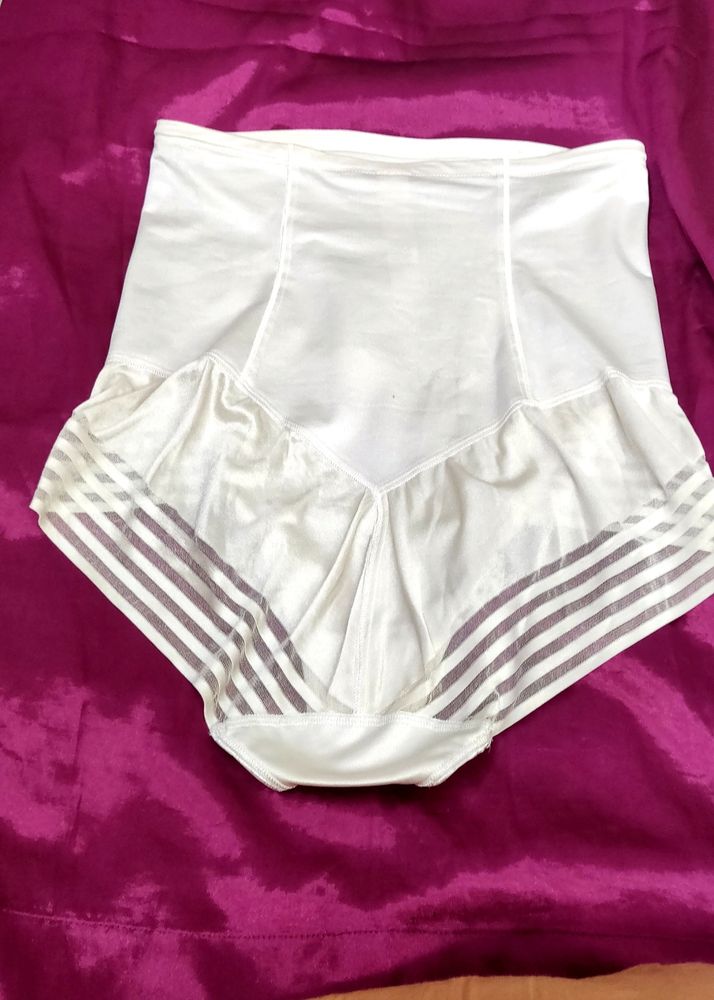 M &amp; S TUMMY TUCKER