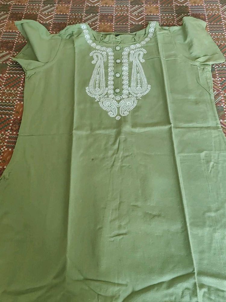Embroidered Green Kurta