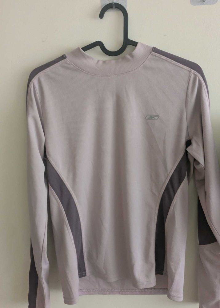 Reebok Long Sleeve Athletic Top