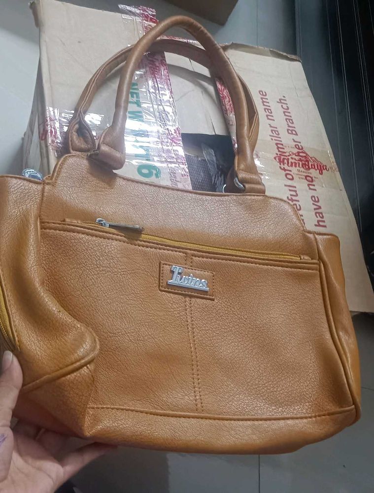 Stylish mustard Handbag