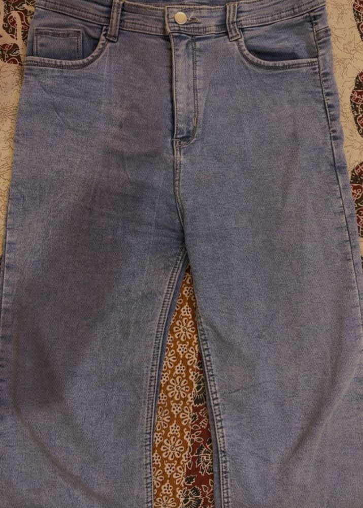 Light blue jeans for girls