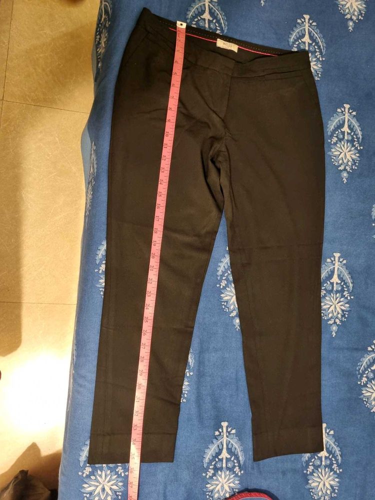 Wills Black Trousers 👖