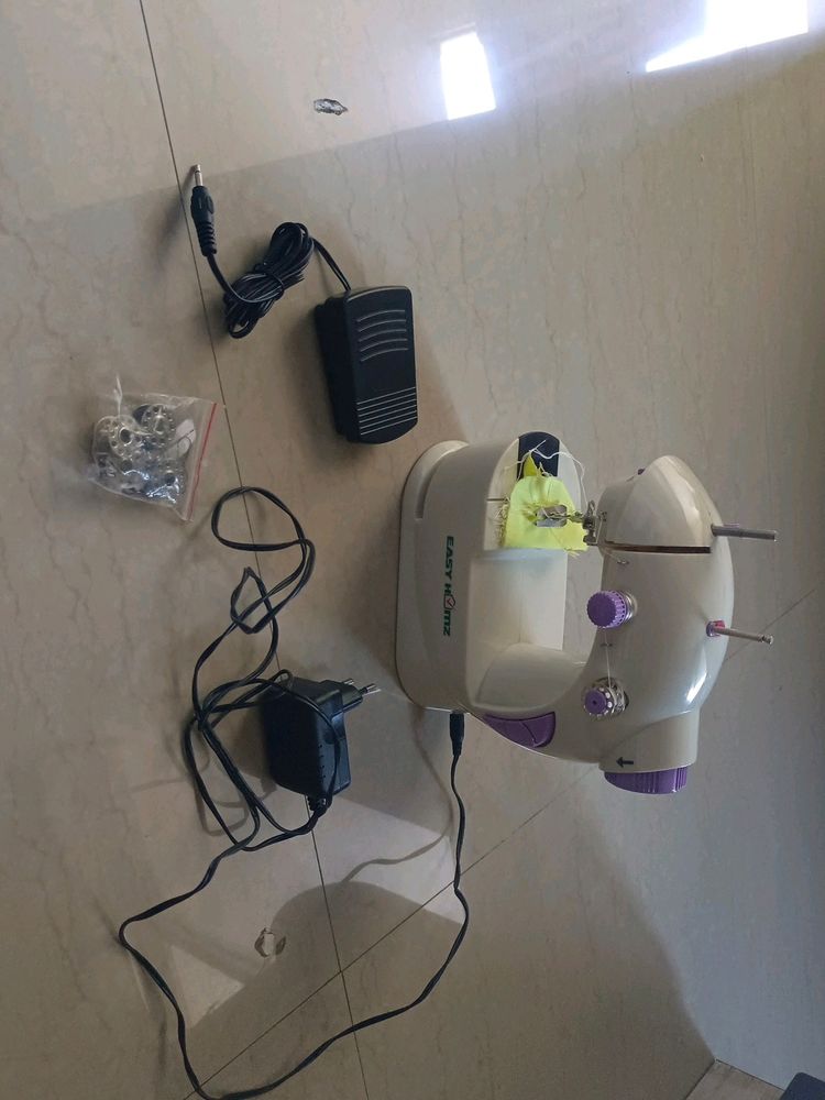 Portable Mini Sewing Machine