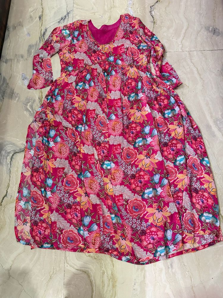 Beautiful Floral Print kurta dupatta n pants