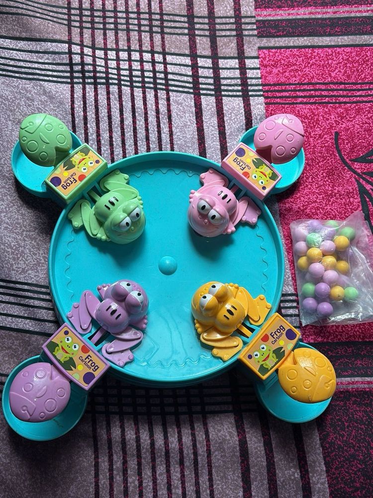 Wembley Frog Catching Game Toy