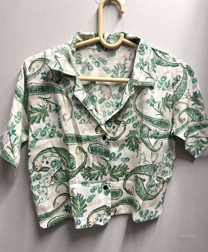 Paisley Print Collared Crop Top