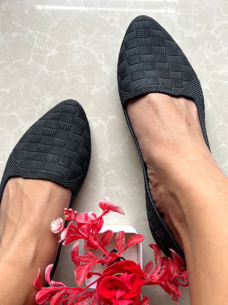 Womens Black Design Heel Ballets