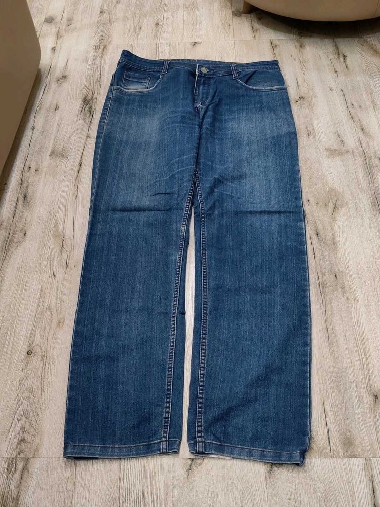 Ma6070 Voltage jeans waist 36 inches