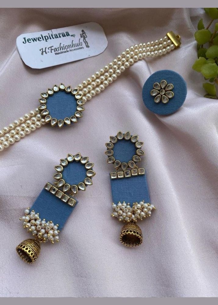 Blue Pearl &amp; Kundan Jewellery Set