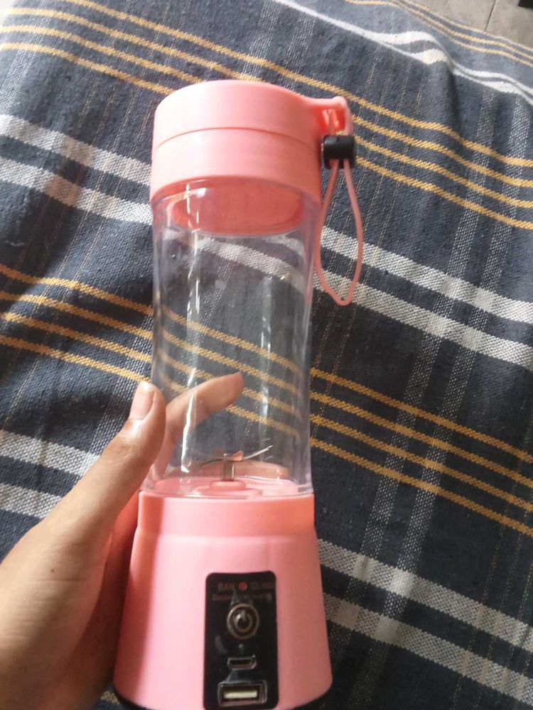 portable and rechargeable Battery Juice Blender