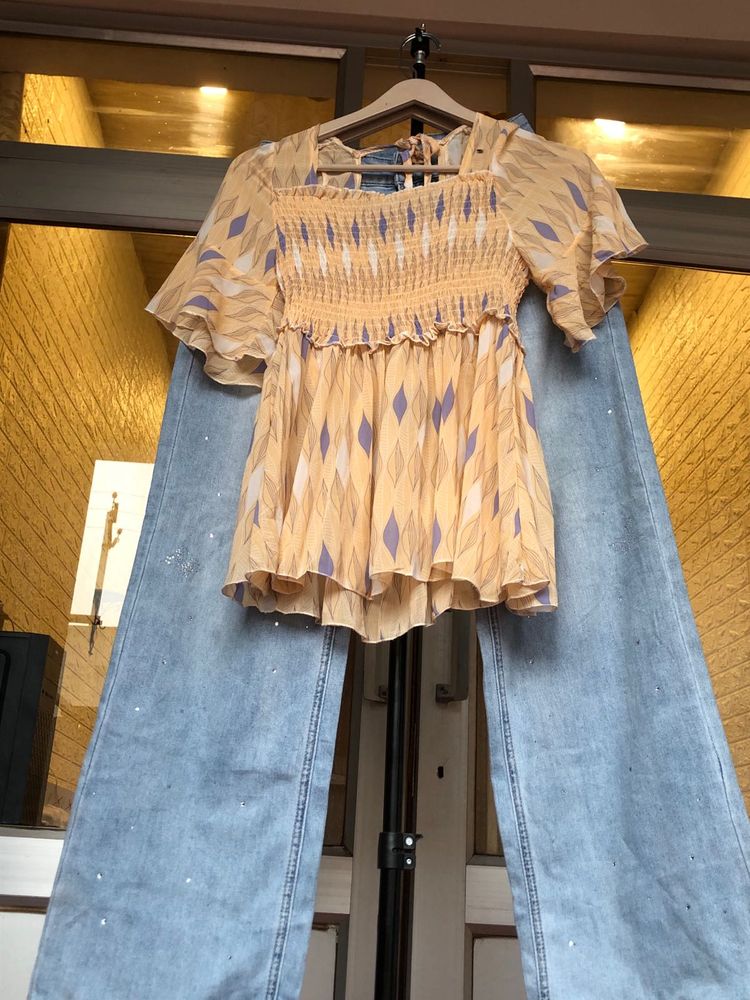 Yellow Smocked Print Top &amp; Wide Leg🎗️ Jeans