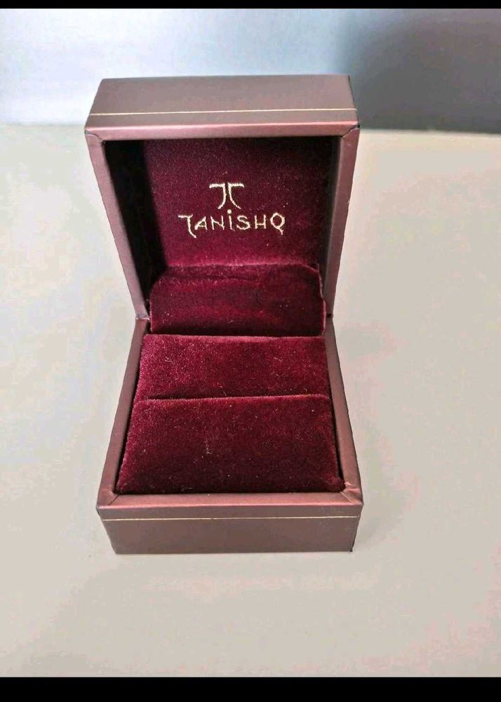 Tanishq Jewellery Box n bag