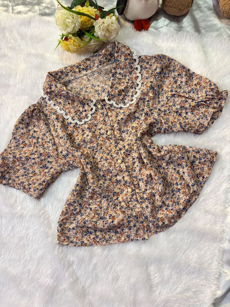 Floral Print Peter Pan Collar Top