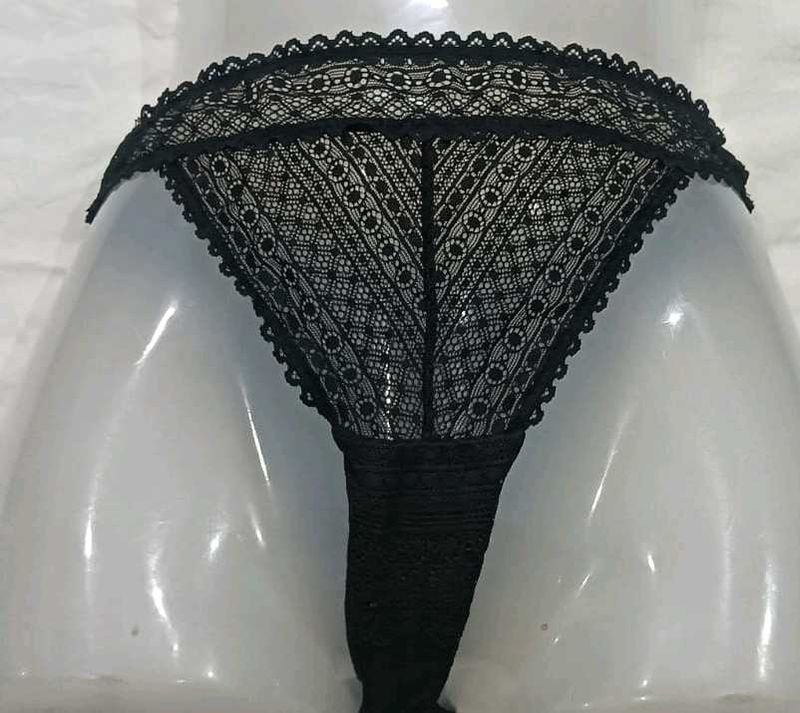 🖤 Lace Thong Panty