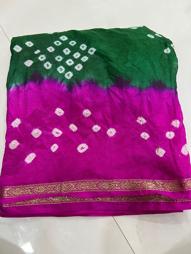 Green &amp; Pink Bandhani Saree