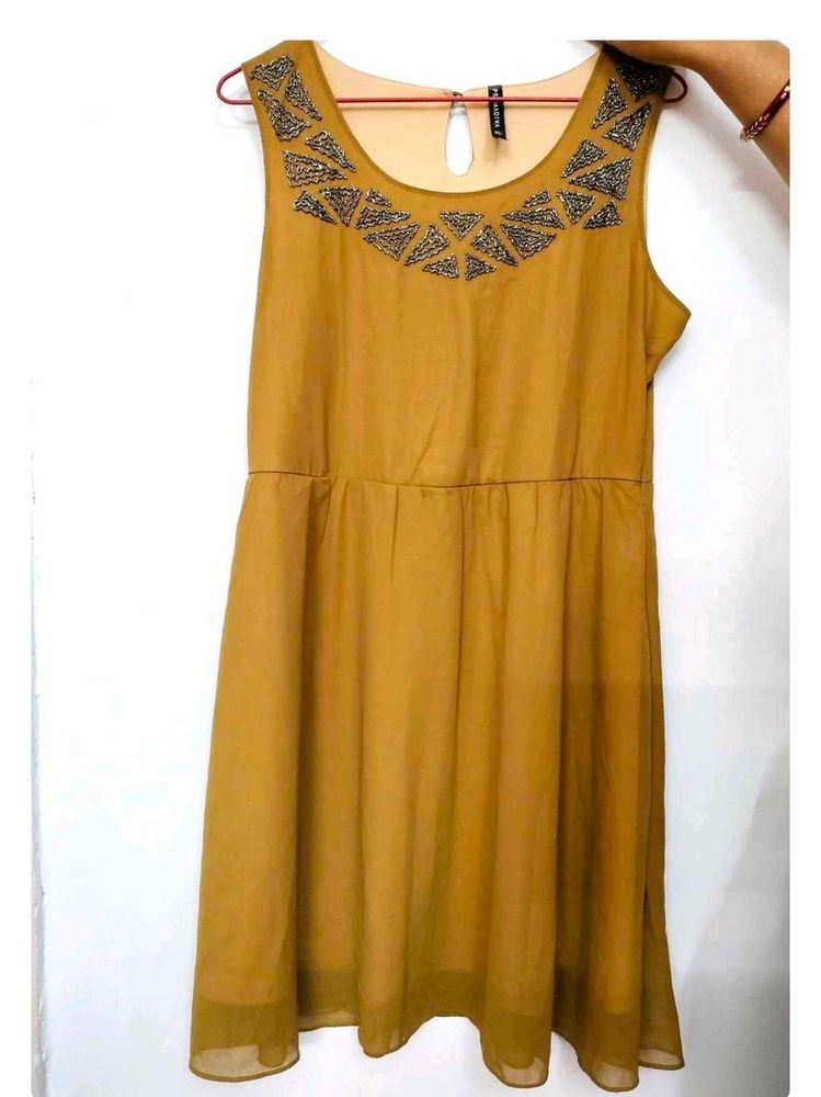 Sleeveless Short Dress 👗 for PARTY WEAR 🌴❤️