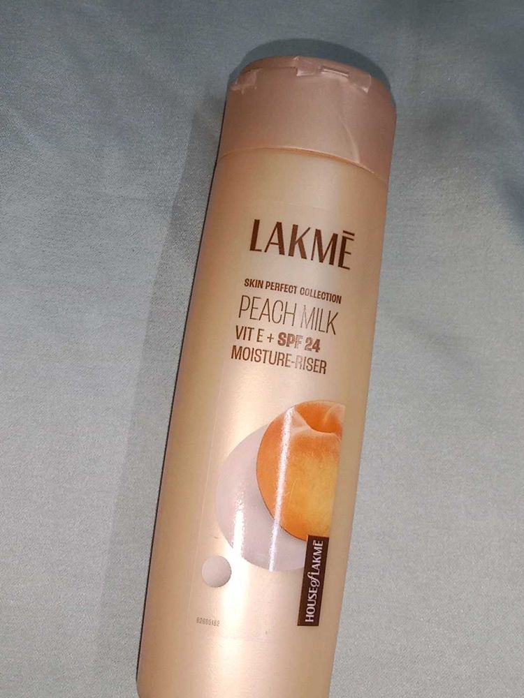 Lakme Peach Milk Moisturizer