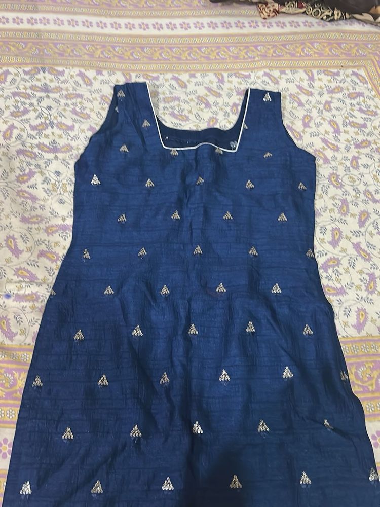 Elegant Navy Blue Kurta