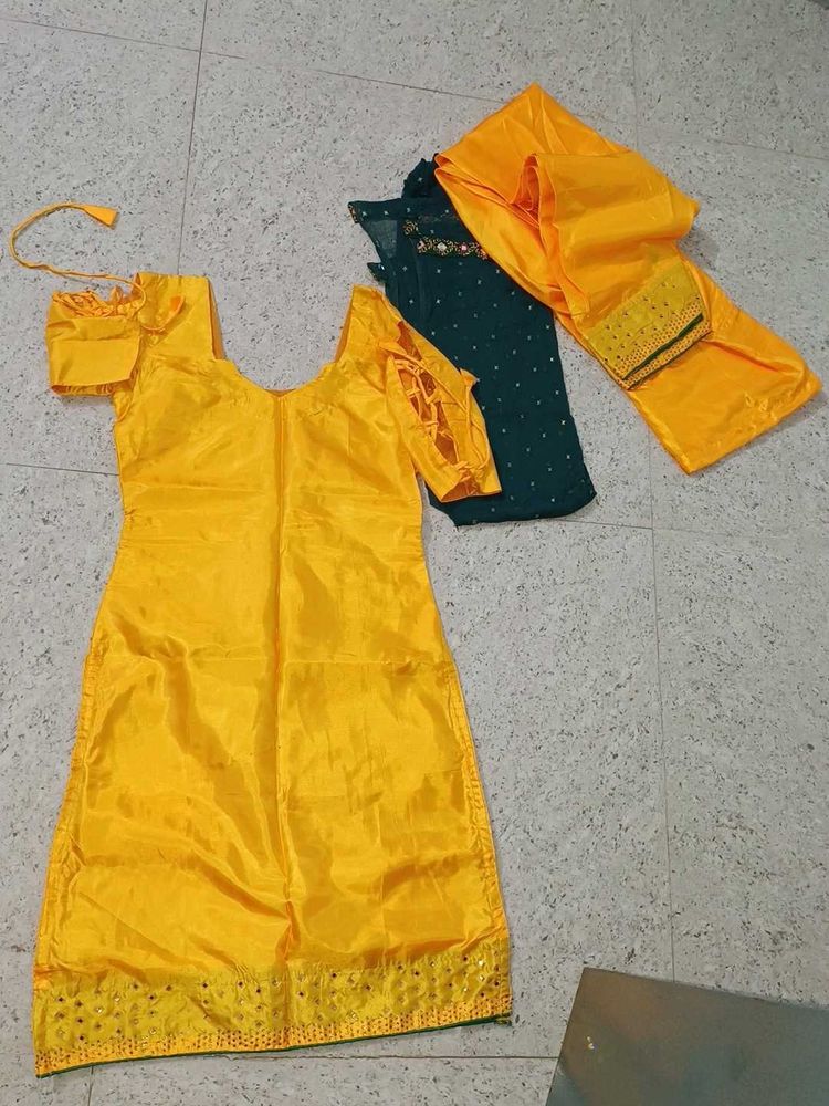 Yellow &amp; Green Salwar Kameez Set