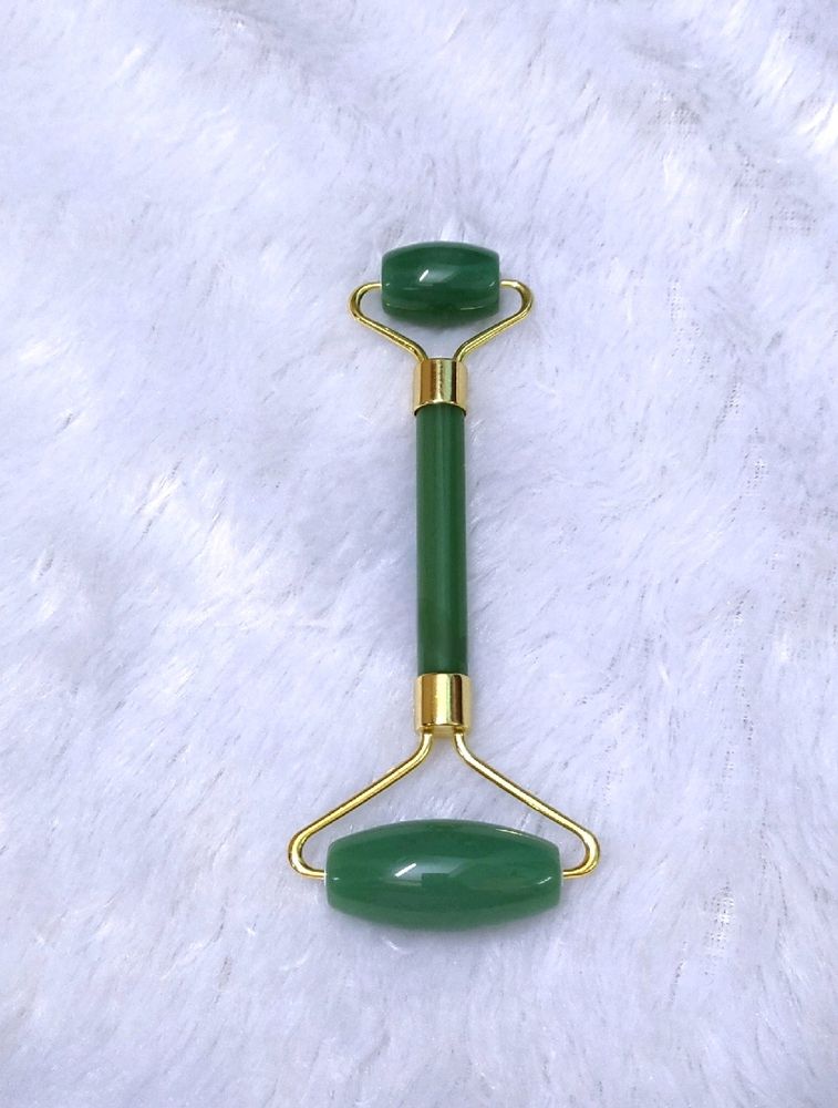 MAC Jade Roller