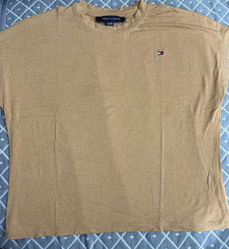 Tommy Hilfiger Tan T-Shirt