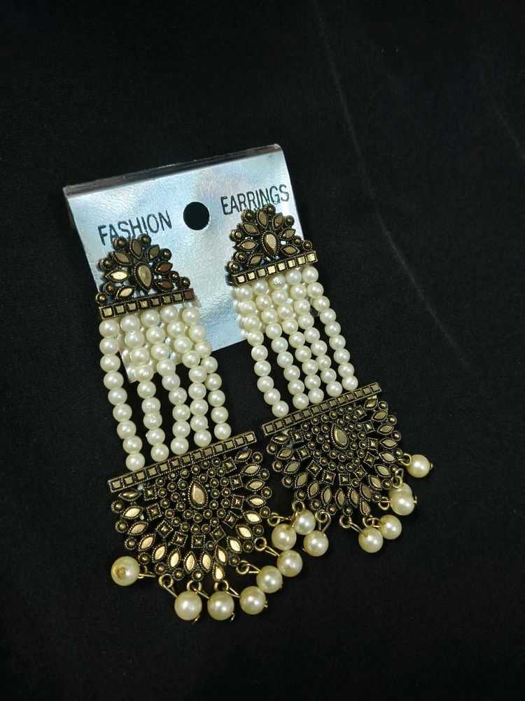 Antique gold Victorian Earrings