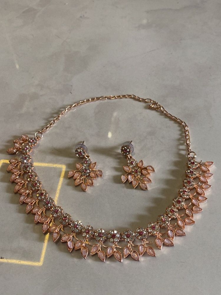Elegant Rose Gold Necklace and Earring Set