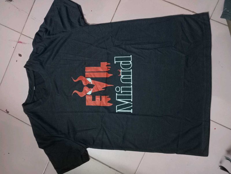 Cool Graphic Print T-Shirt .