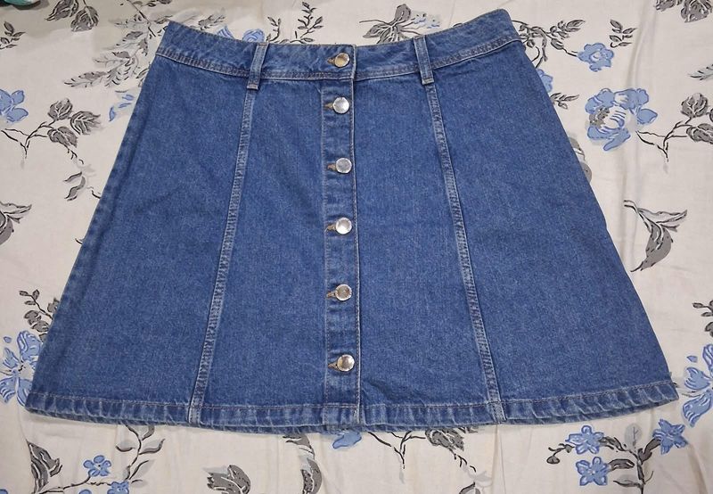 H&amp;M Demin Button-Up A-Line Skirt