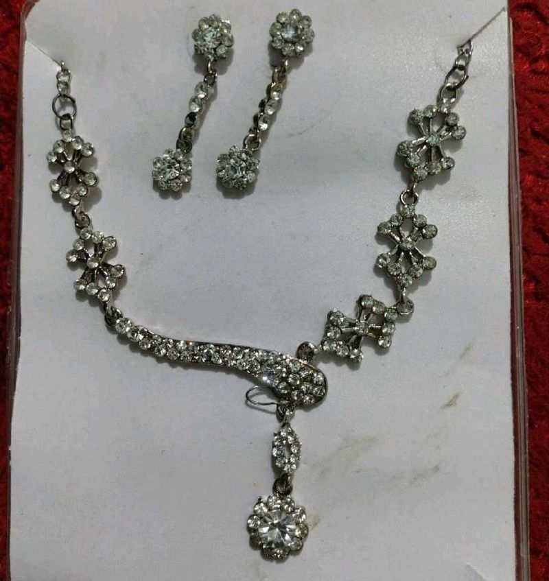 Sparkling Jewellery Set