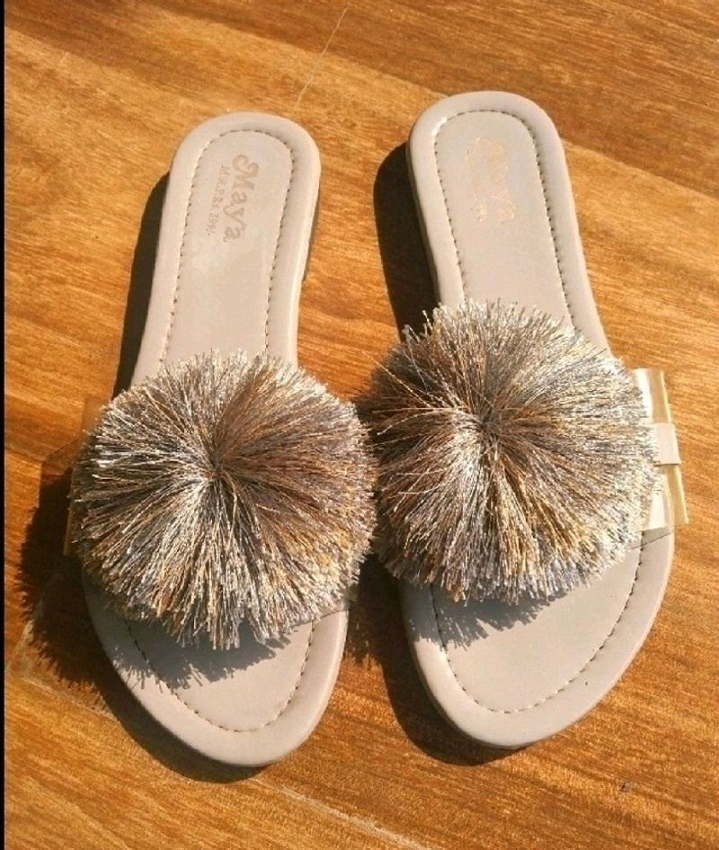 Flats with furr