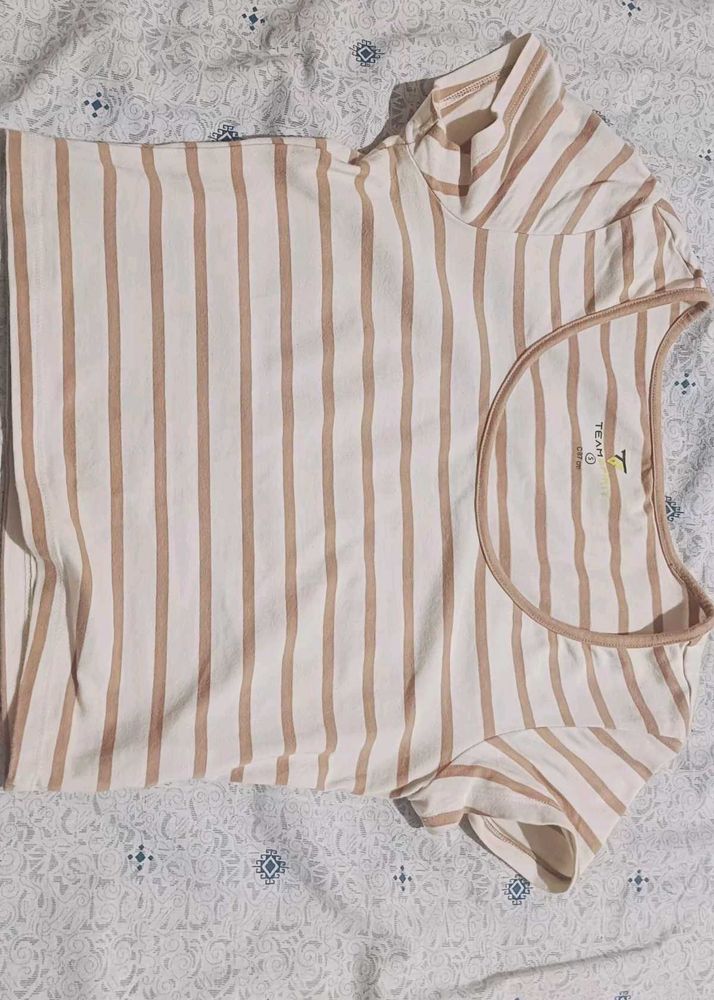 Striped Cropped Top for casual wear