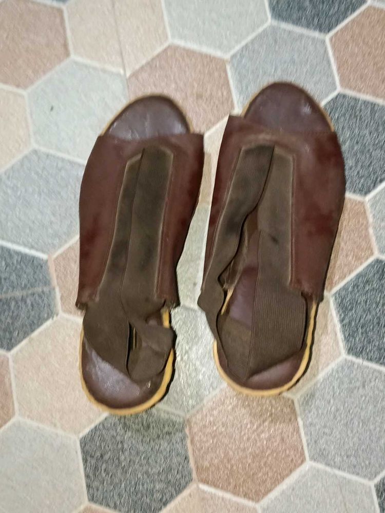 2 Heels 👠