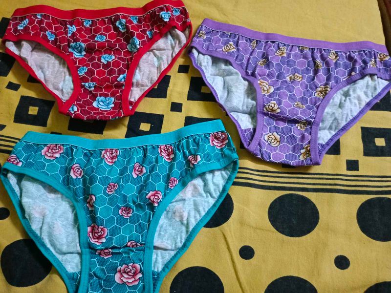 Floral Print Panties - Pack of 3 Medium Size