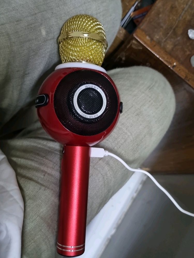 Mic Blue Tooth With Colour Changing