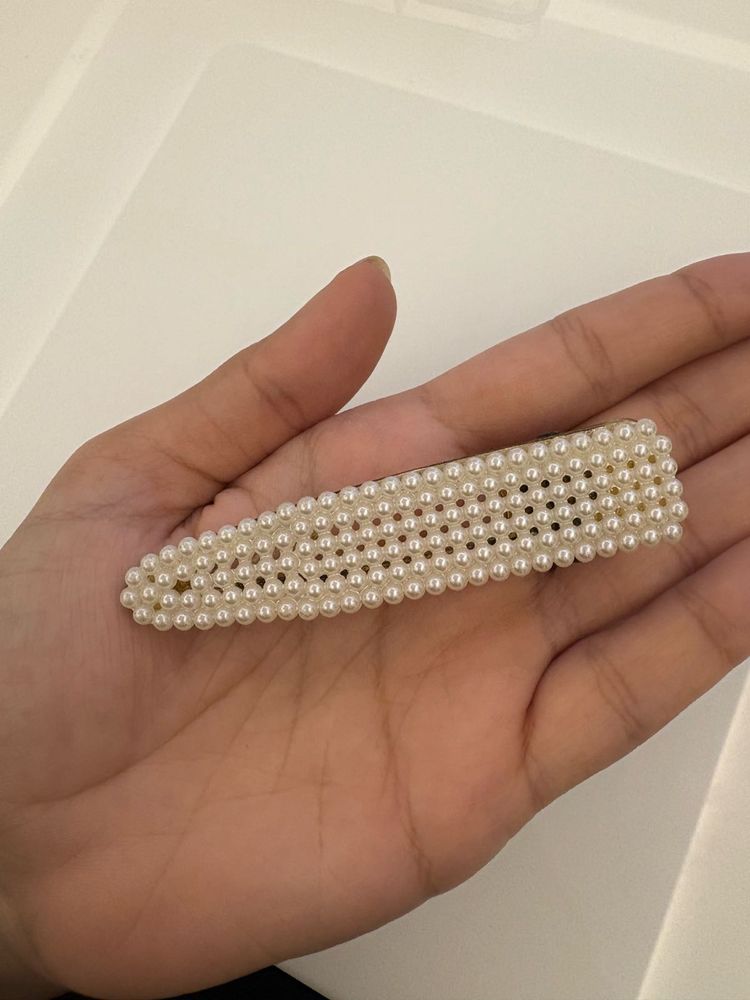 Elegant Pearl Hair Clip