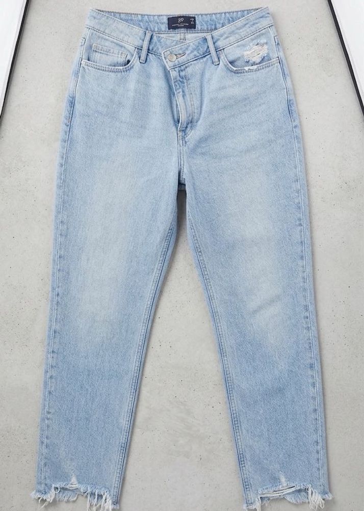 Light Wash Ripped Hem Jeans