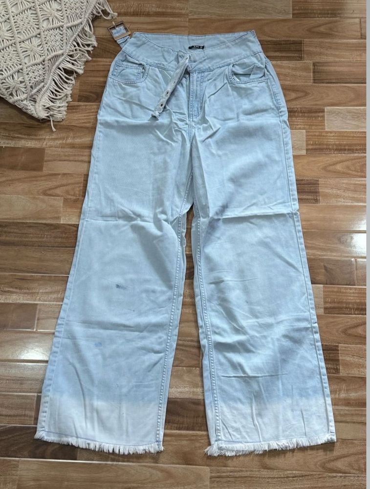 Light Wash Wide Leg Jeans