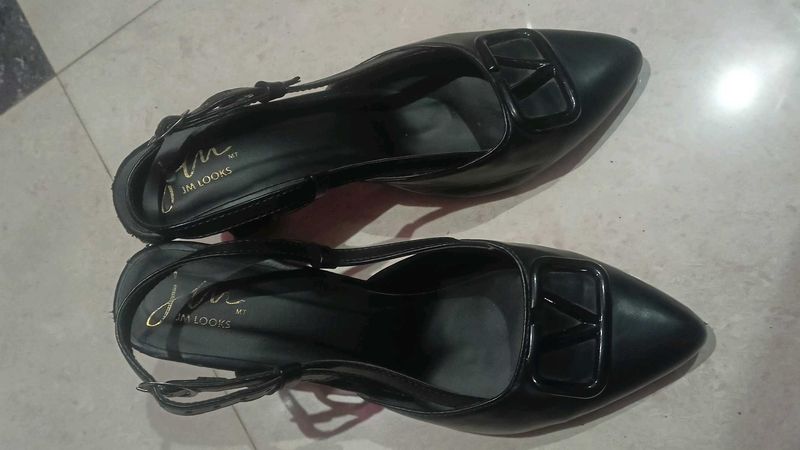 JIM BLACK HEELS
