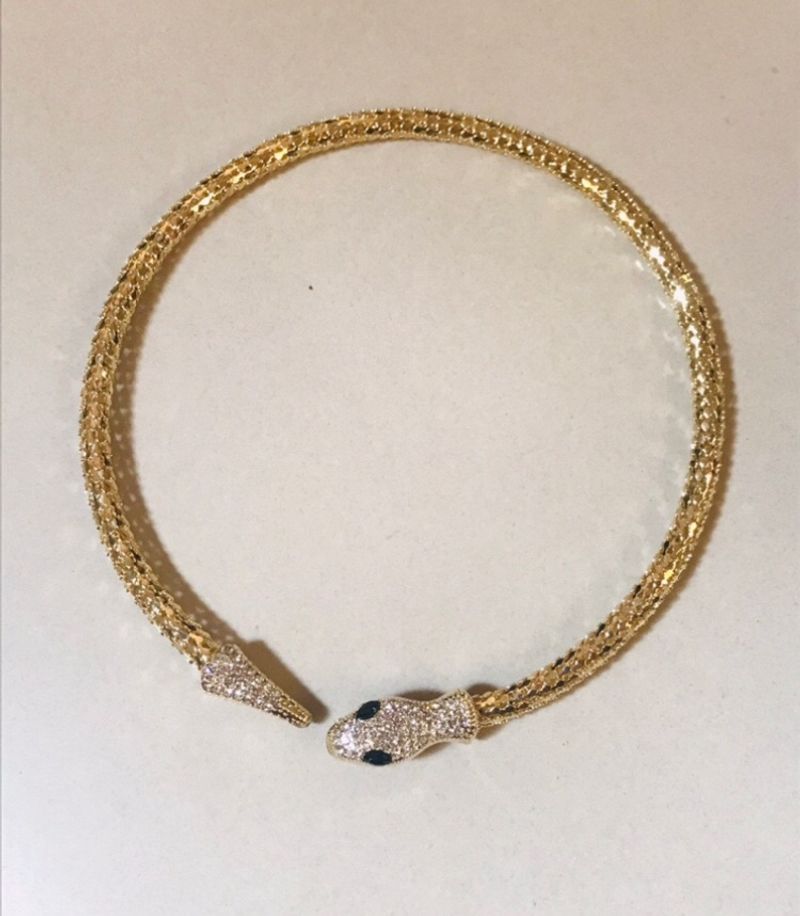 nackless,choker