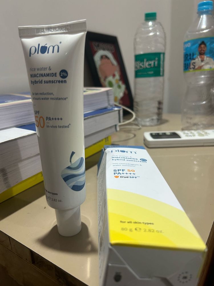 Plum Rice Water &amp; Niacinamide Hybrid Sunscreen