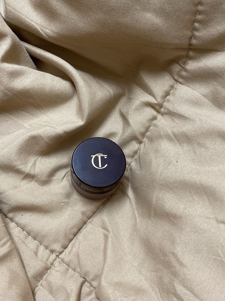 Charlotte Tilbury eyeshadow , eyes to mesmerise