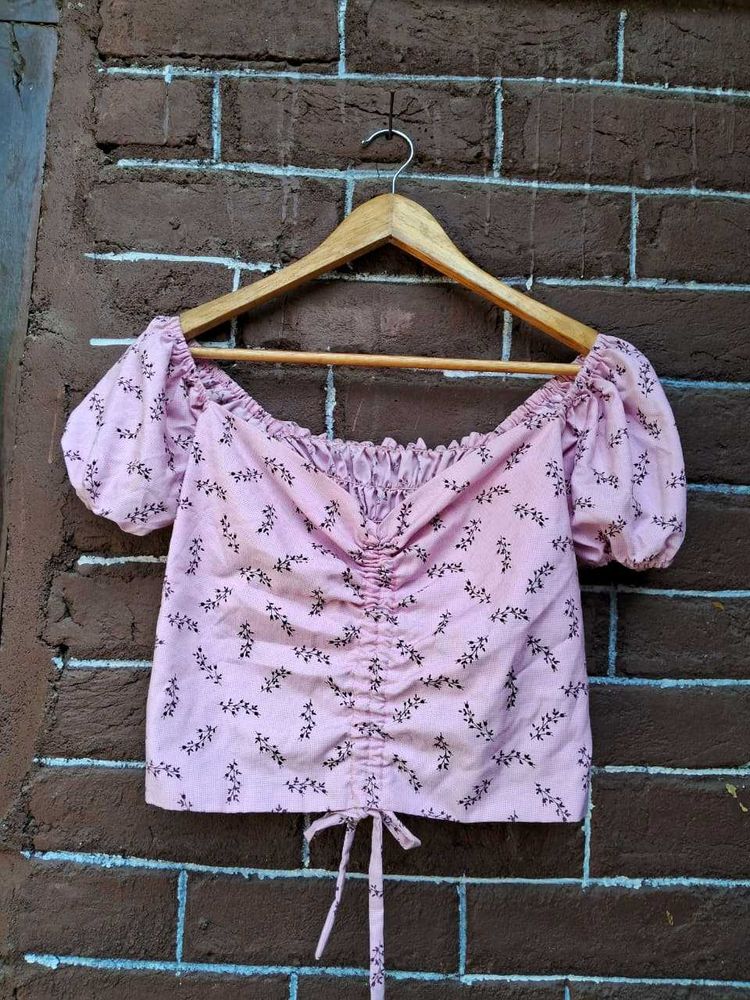 Chic Pink Floral Ruched Crop Top