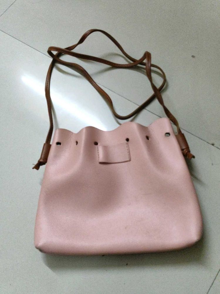 2 Faced Tulip Shaped Crossbody Bag